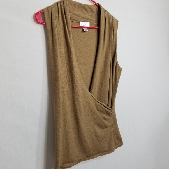LOFT Tops - Ann Taylor LOFT Crossover sleeveless Top